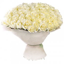 Букет белых роз 60 см