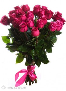 Букет ярко-розовых роз 70 см