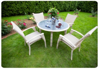 Садовая мебель из ротанга MONACO (стол и 4 стула)